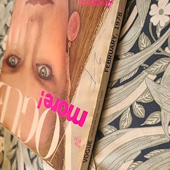 Vintage Vogue Magazine February 1978 - Picture 2 of 3